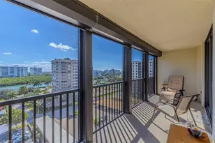 15 Bluebill Ave, Naples, FL 34108 - Photo 11