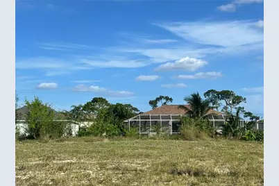 2007 SW 15th Pl, Cape Coral, FL 33991 - Photo 3