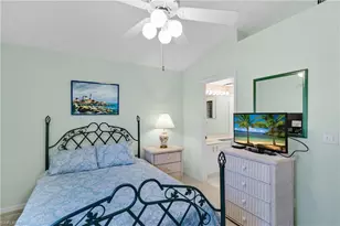 1044 Woodshire Ln, Naples, FL 34105 - Photo 15