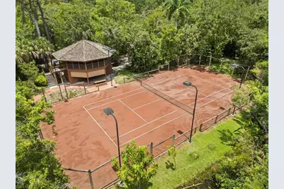 3720 Gail Blvd, Naples, FL 34104 - Photo 9