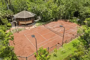 3720 Gail Blvd, Naples, FL 34104 - Photo 9