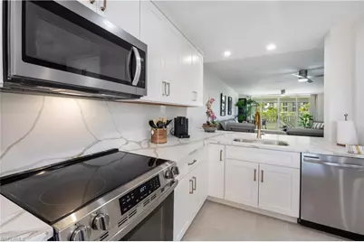 11118 Gulfshore #203, Naples, FL 34108 - Photo 9