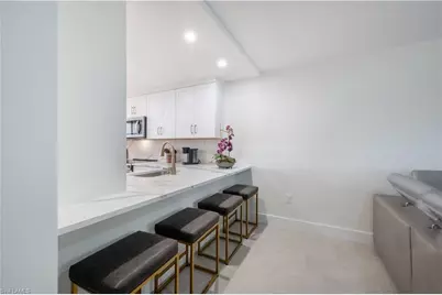 11118 Gulfshore #203, Naples, FL 34108 - Photo 11