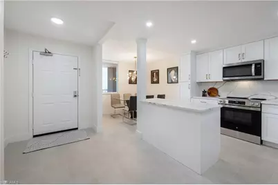 11118 Gulfshore #203, Naples, FL 34108 - Photo 13