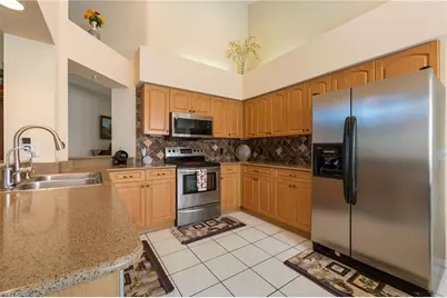 335 Pindo Palm Dr, Naples, FL 34104 - Photo 7