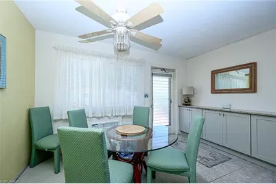 1550 Gulf Shore Blvd N #W4, Naples, FL 34102 - Photo 9
