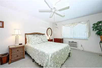 1550 Gulf Shore Blvd N #W4, Naples, FL 34102 - Photo 11