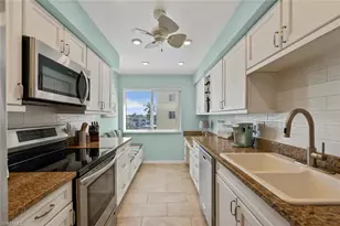 3420 Gulf Shore Blvd N, Naples, FL 34103 - Photo 23