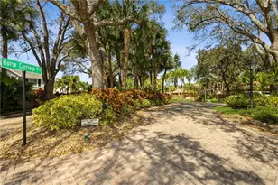 3219 Horse Carriage Way, Naples, FL 34105 - Photo 35