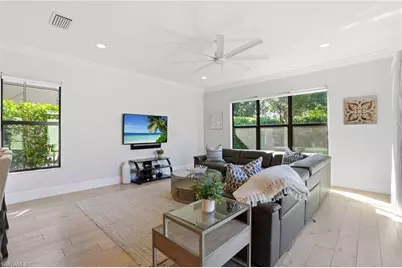 13768 Luna Dr, Naples, FL 34109 - Photo 5