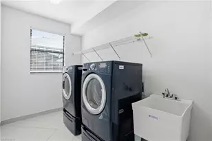 13768 Luna Dr, Naples, FL 34109 - Photo 37