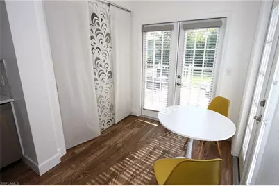 714 11th St N, Naples, FL 34102 - Photo 1