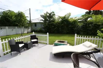 714 11th St N, Naples, FL 34102 - Photo 25