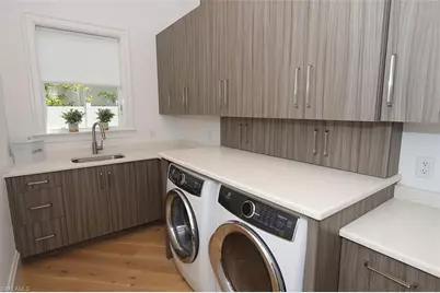 300 2nd Ave N, Naples, FL 34102 - Photo 41