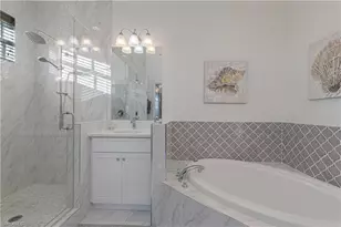 7905 Mahogany Run Ln, Naples, FL 34113 - Photo 15