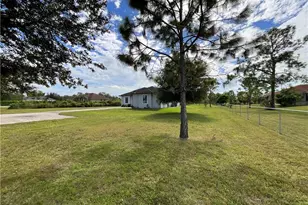 2360 37th Ave NE, Naples, FL 34120 - Photo 3