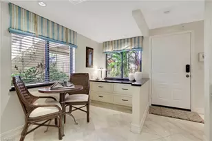 5250 Fox Hollow Dr, Naples, FL 34104 - Photo 9