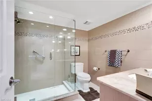 5250 Fox Hollow Dr, Naples, FL 34104 - Photo 19