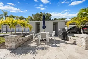 305 Goodlette-Frank Rd S, Naples, FL 34102 - Photo 27