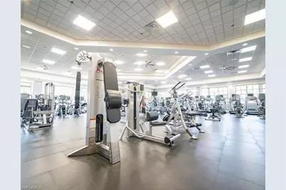 6044 Dogleg Dr, Naples, FL 34113 - Photo 9