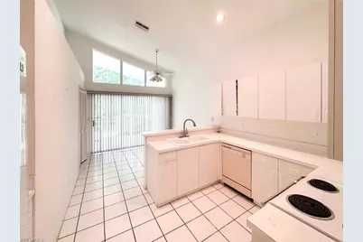 13609 Admiral Ct, Fort Myers, FL 33912 - Photo 7