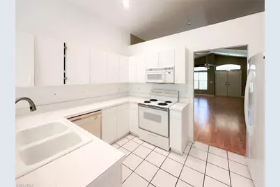 13609 Admiral Ct, Fort Myers, FL 33912 - Photo 9