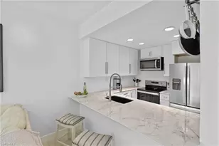 3308 Europa Dr, Naples, FL 34105 - Photo 9