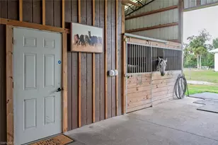 1960 Moulder Dr, Naples, FL 34120 - Photo 27