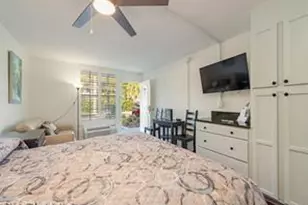 2555 9th St N, Naples, FL 34103 - Photo 5