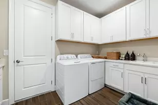 18073 Terracina Dr, Fort Myers, FL 33913 - Photo 9