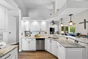 6647 Craven Hill Way, Naples, FL 34104 - Photo 17