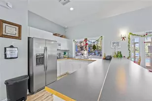 257 Robin Hood Cir, Naples, FL 34104 - Photo 35