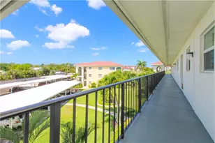 41 High Point Cir S, Naples, FL 34103 - Photo 31