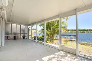 2844 W Crown Pointe Blvd, Naples, FL 34112 - Photo 23