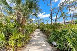 3001 Sandpiper Bay Cir, Naples, FL 34112 - Photo 25