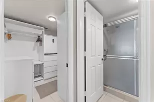 3001 Sandpiper Bay Cir, Naples, FL 34112 - Photo 17