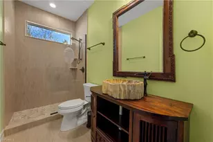 670 Catamaran Ct, Naples, FL 34110 - Photo 23