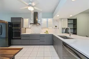 2400 Bayou Ln, Naples, FL 34112 - Photo 11