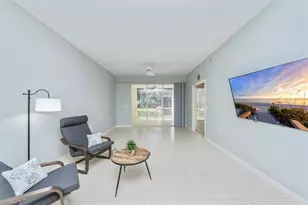 2400 Bayou Ln, Naples, FL 34112 - Photo 5