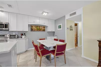 572 High Point Dr #D, Delray Beach, FL 33445 - Photo 9