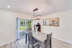 525 SE 11th Ct, Cape Coral, FL 33990 - Photo 9