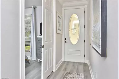 725 95th Ave N, Naples, FL 34108 - Photo 9