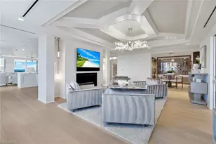 6897 Grenadier Blvd, Naples, FL 34108 - Photo 17