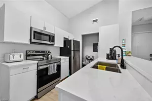 2166 Arbour Walk Cir, Naples, FL 34109 - Photo 15