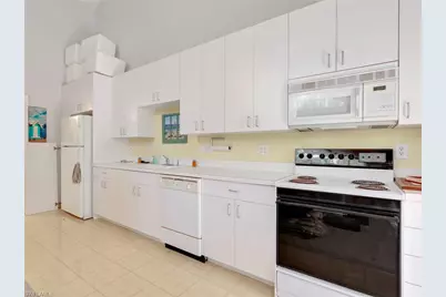 4521 3rd Ave NW, Naples, FL 34119 - Photo 21