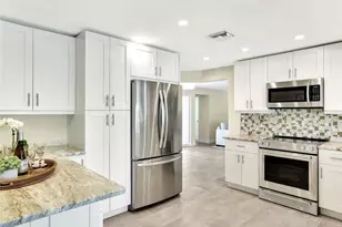 79 Burning Tree Dr, Naples, FL 34105 - Photo 9