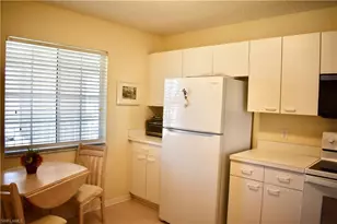 7730 Jewel Ln, Naples, FL 34109 - Photo 11