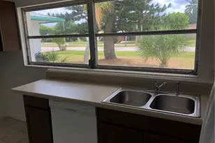 709 El Dorado Pkwy E, Cape Coral, FL 33904 - Photo 5