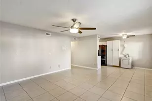 4621 Bayshore Dr, Naples, FL 34112 - Photo 7