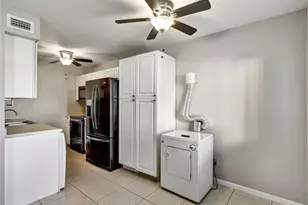 4621 Bayshore Dr, Naples, FL 34112 - Photo 11